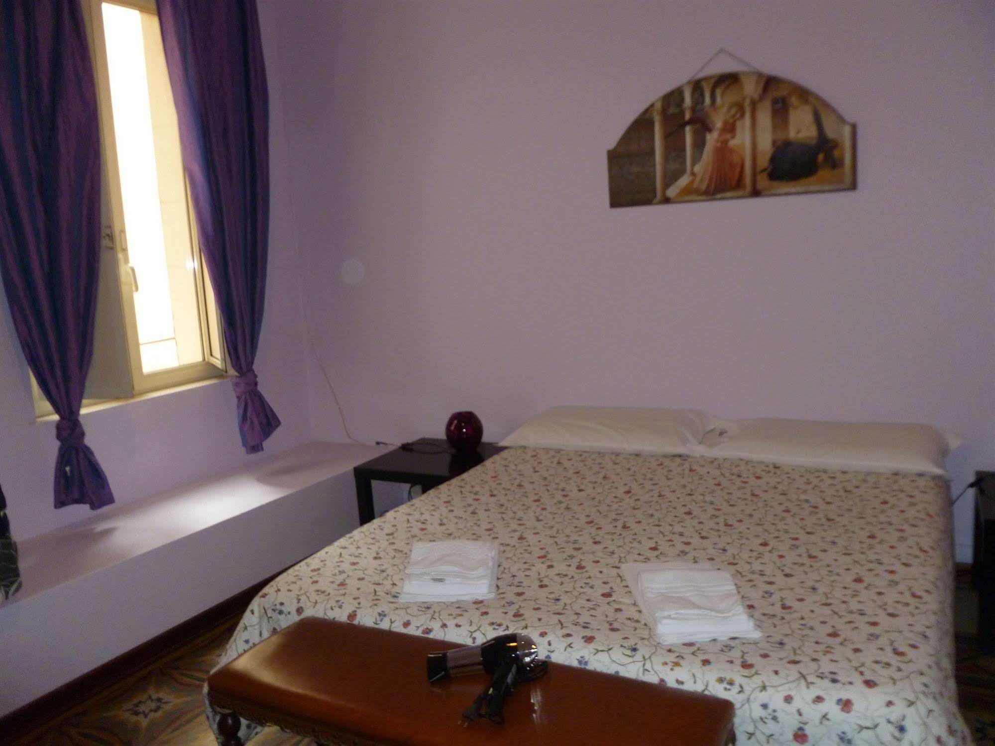 Carlo Alberto House Рим Екстериор снимка