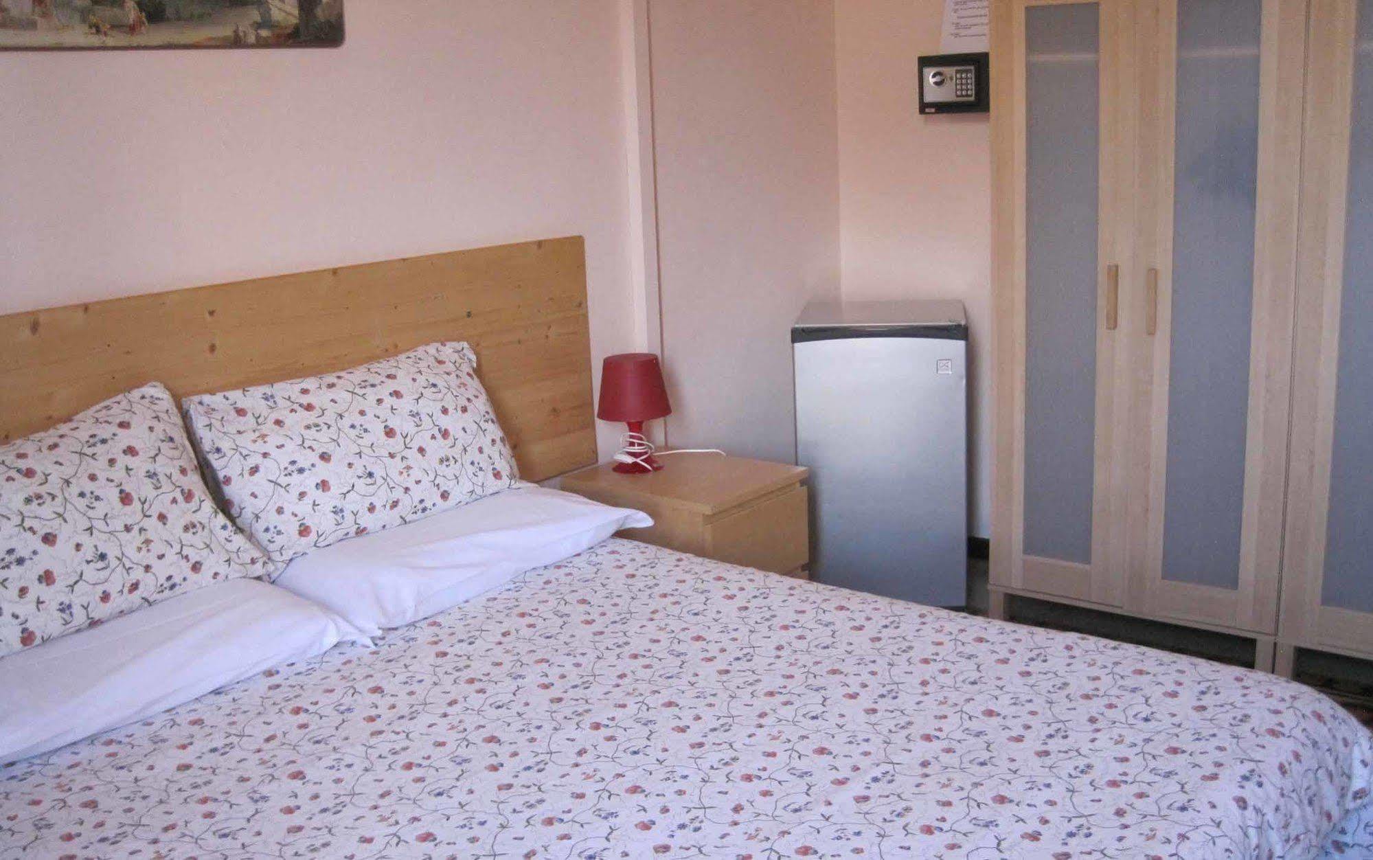 Carlo Alberto House Рим Екстериор снимка