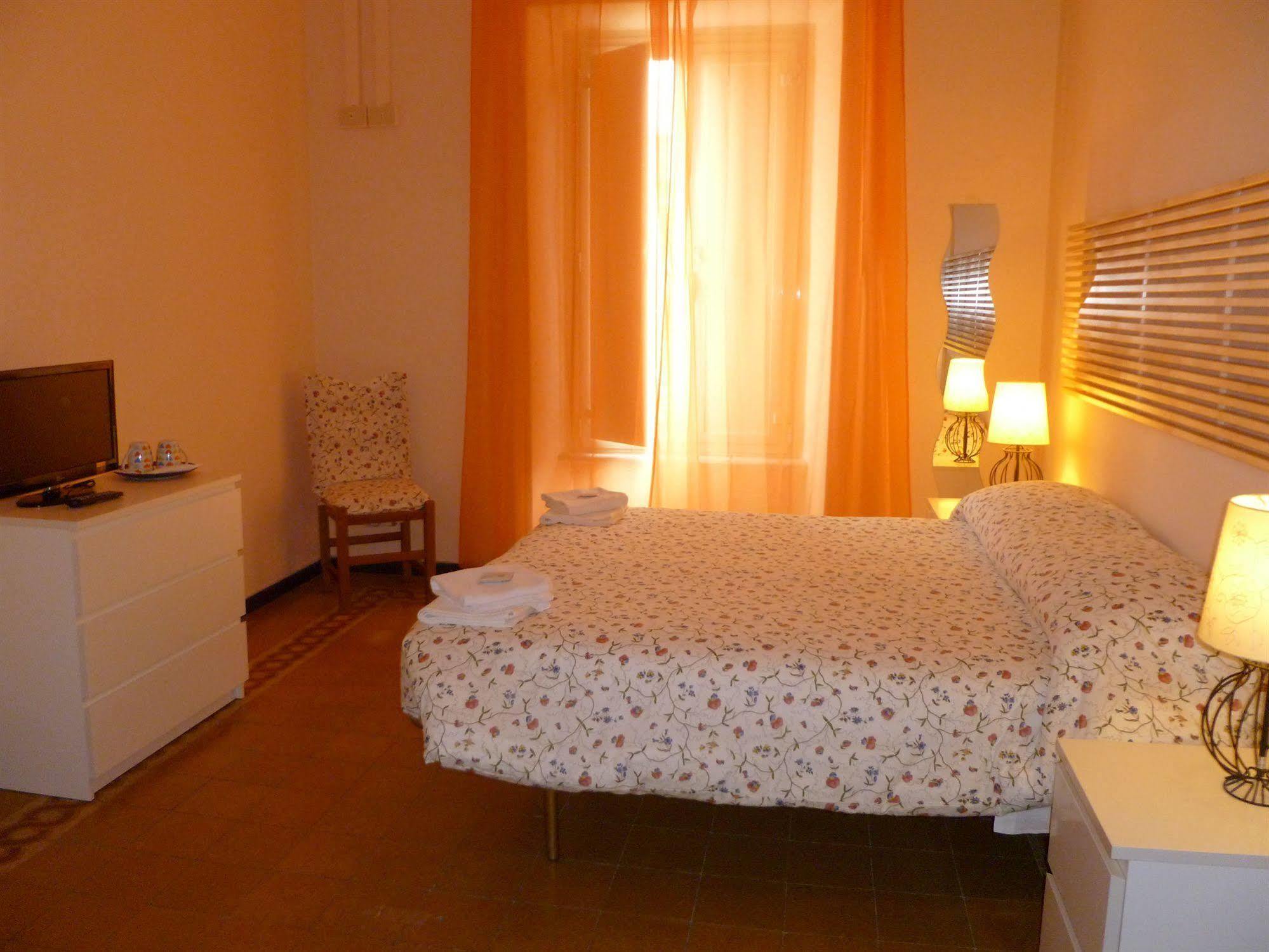 Carlo Alberto House Рим Екстериор снимка